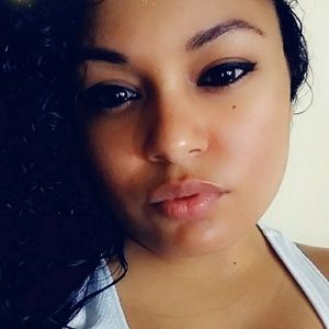 Meet your Posher, Daniela